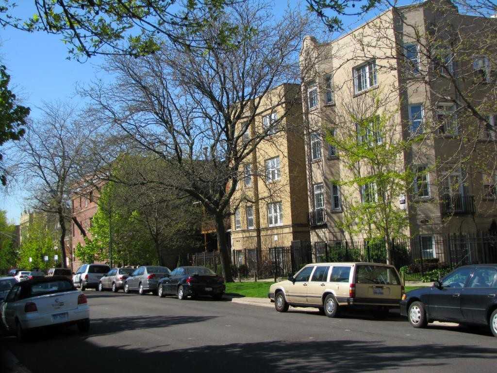Gebavi Properties Ravenswood Apartments - Photo 3 of 19