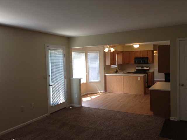 3006 Monarch Dr - Photo 3 of 17