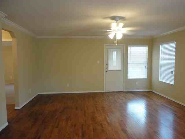 24727 Maple Crest - Photo 2 of 9