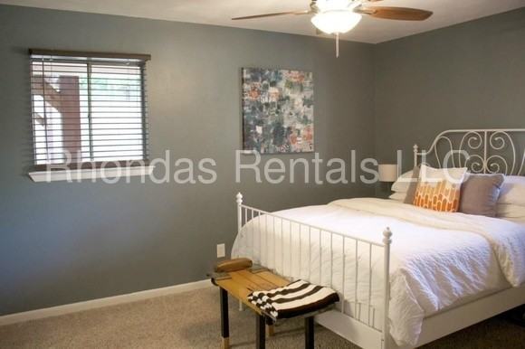 727 Green Castle Dr - Photo 3 of 18