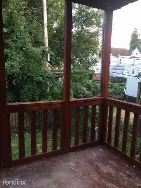 600 Dumbarton Ave - Photo 3 of 24