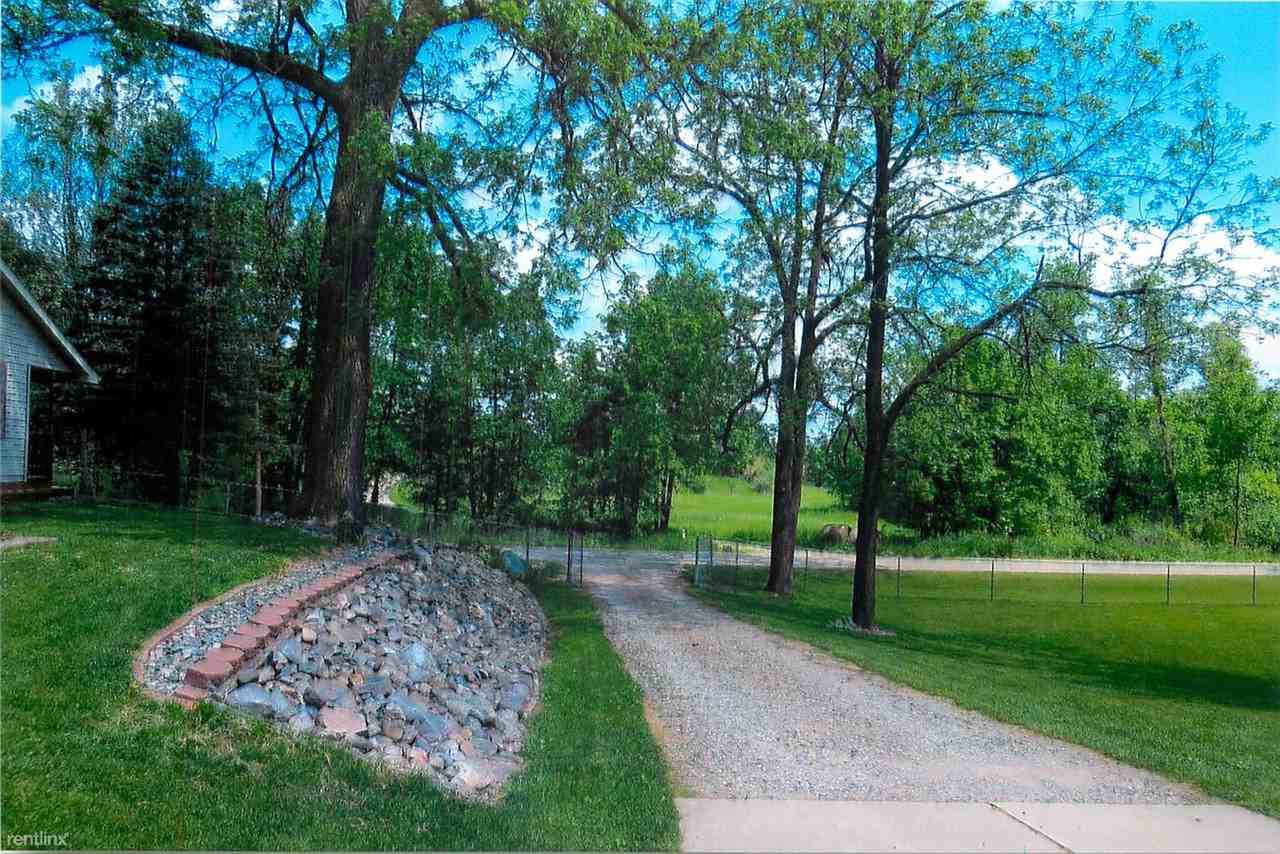 6840 Maple Grove Rd - Photo 3 of 18