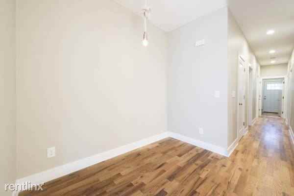 1614 E Belleview Pl - Photo 3 of 13