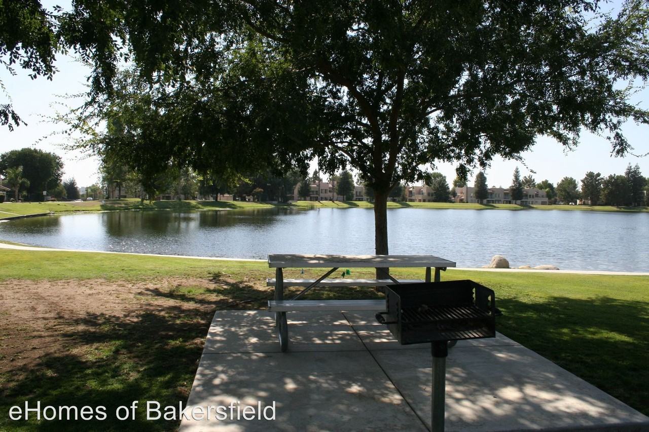 14715 Las Palmas Dr - Photo 3 of 39