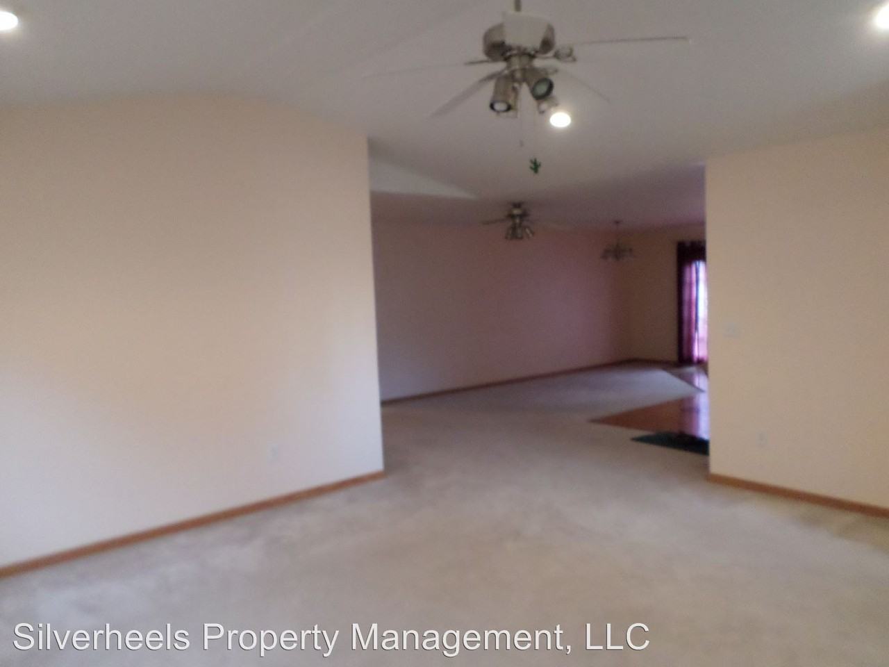 111 37th St - Photo 3 of 13