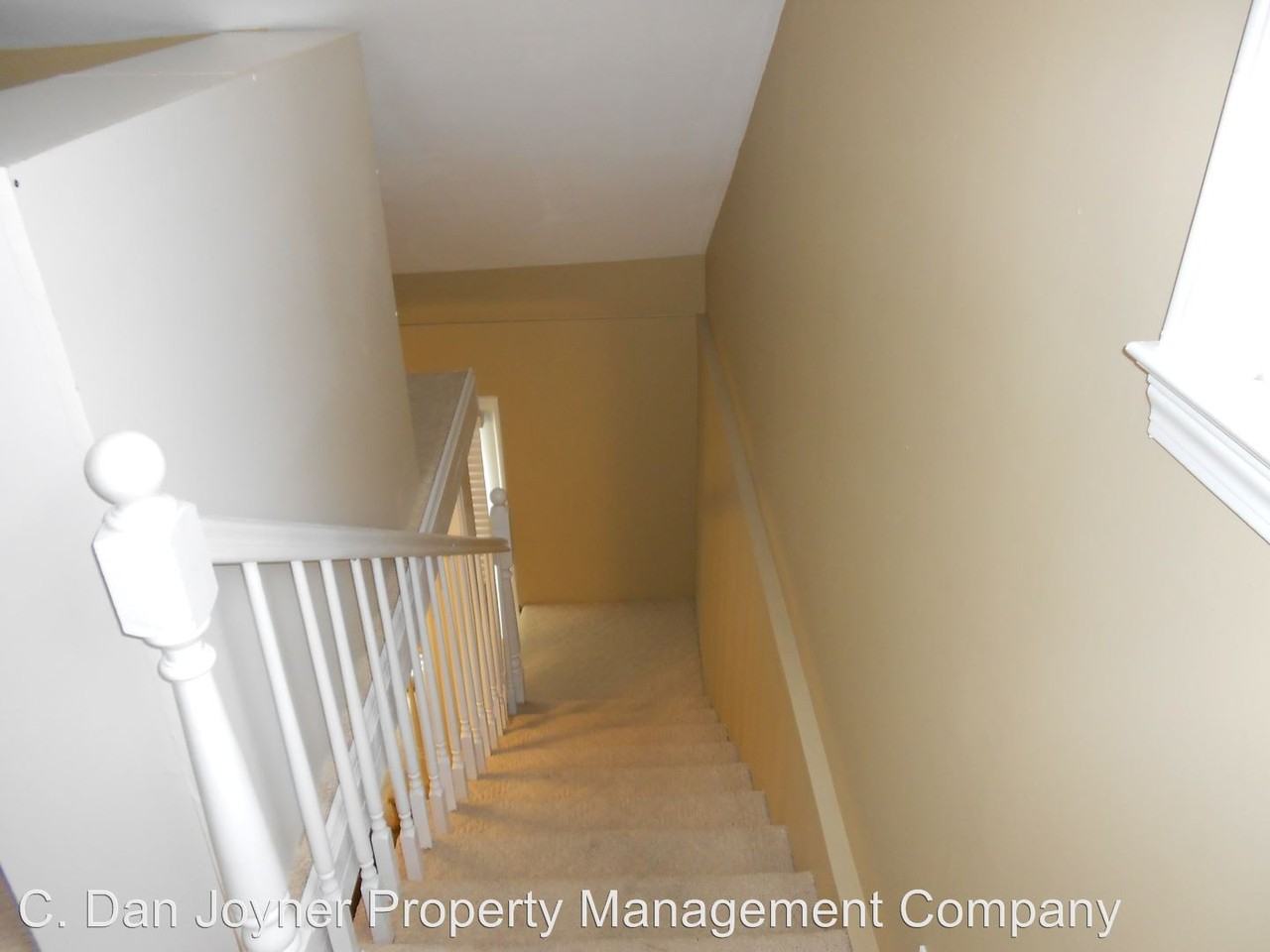 106 Tomassee Ave - Photo 3 of 26