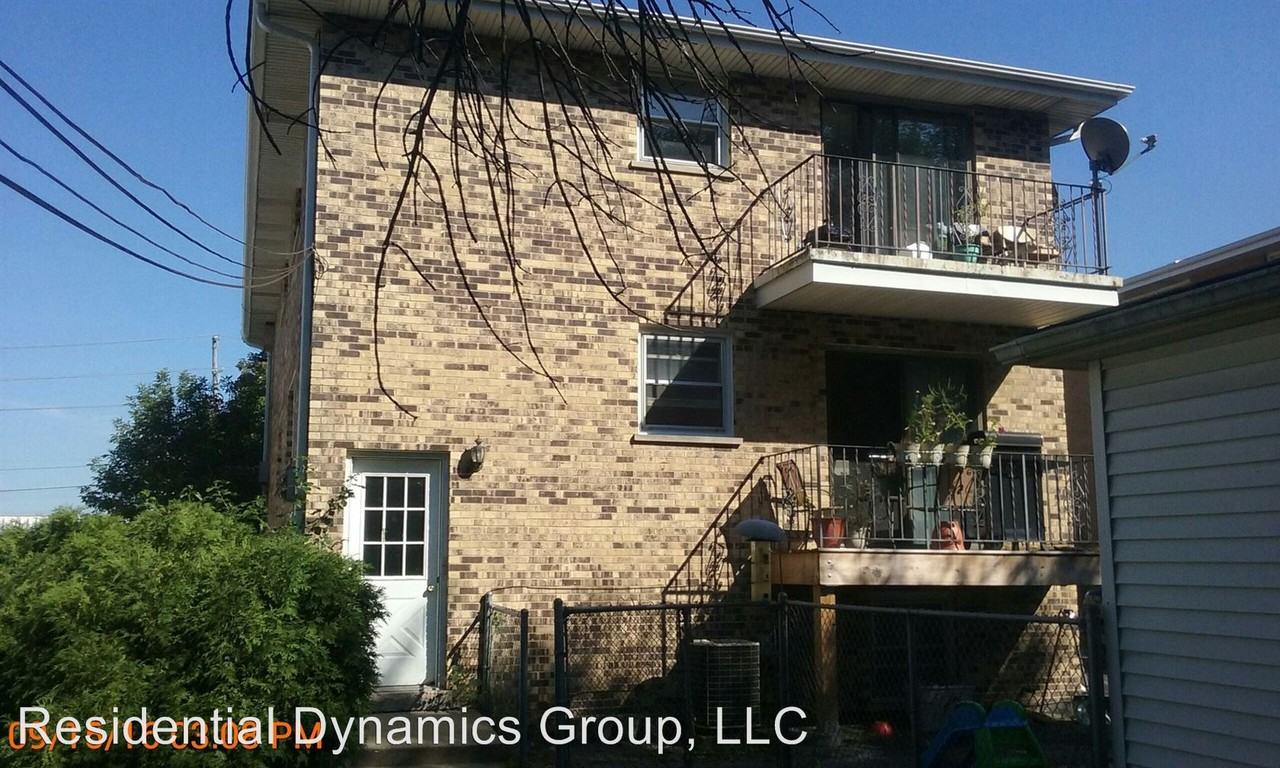 214 Prospect Ave - Photo 3 of 17