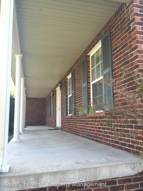 101 Glenhaven Ct - Photo 3 of 39