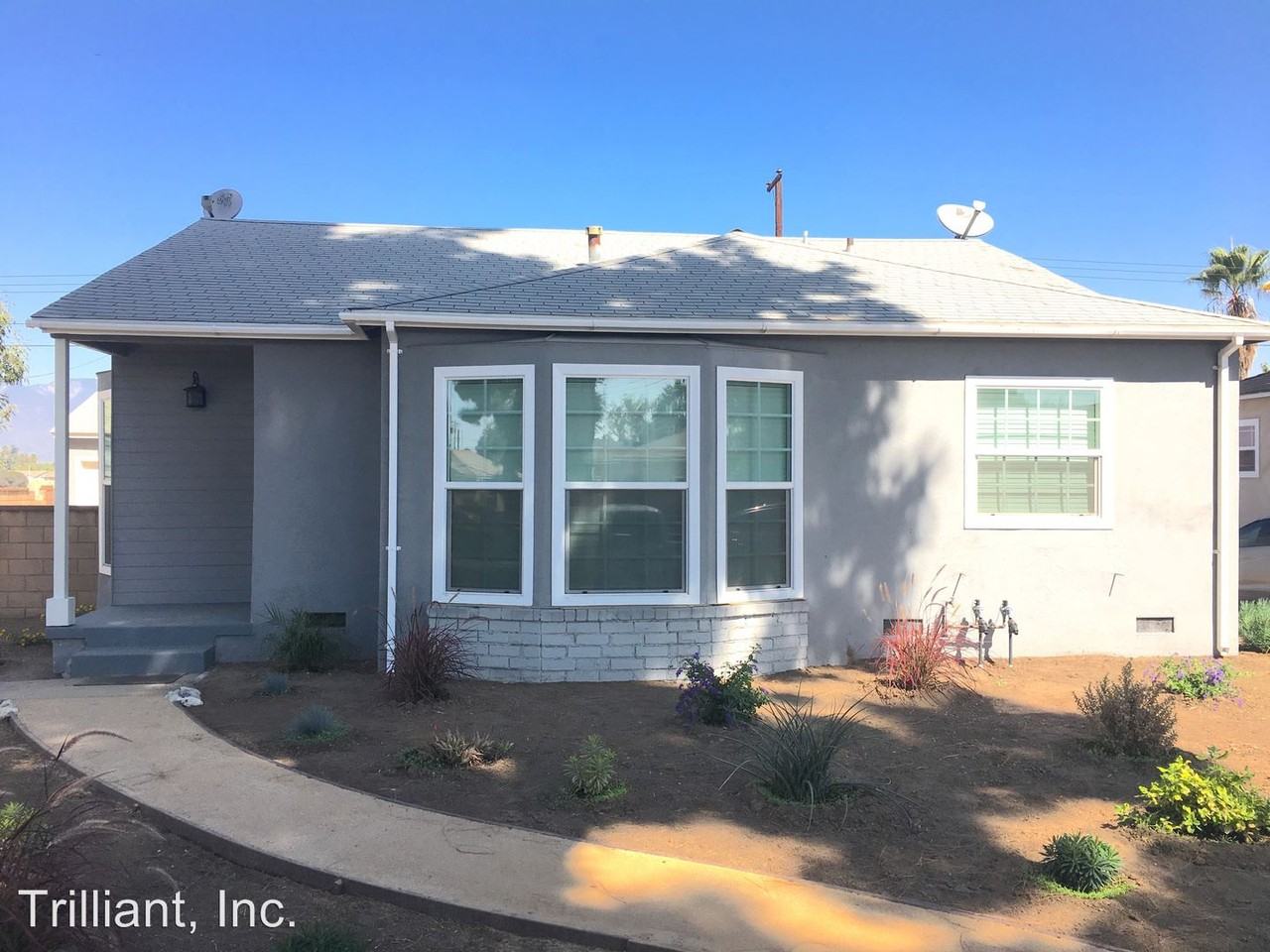 16247 E Bellbrook St - Photo 2 of 13