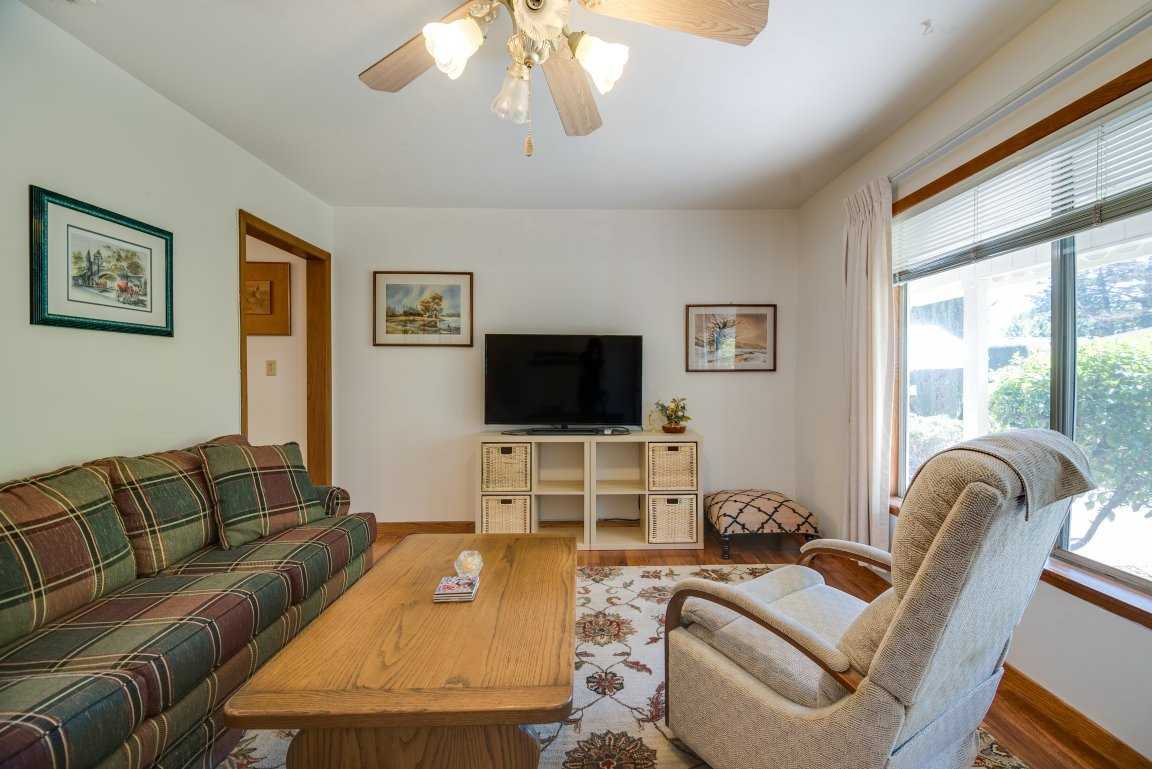 1161 Johnson St - Photo 2 of 11