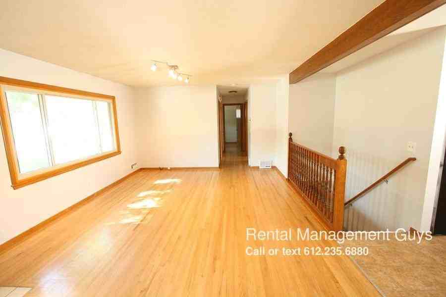 6714 45th Pl N - Photo 2 of 12