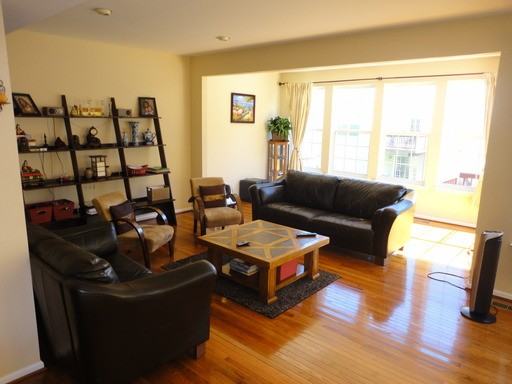 108 Persimmon Pl - Photo 3 of 12