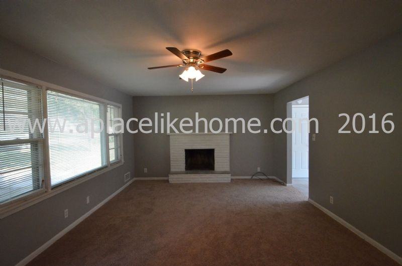 8833 N Charlotte St - Photo 2 of 18