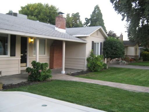 1915 Delaware Ave - Photo 2 of 6