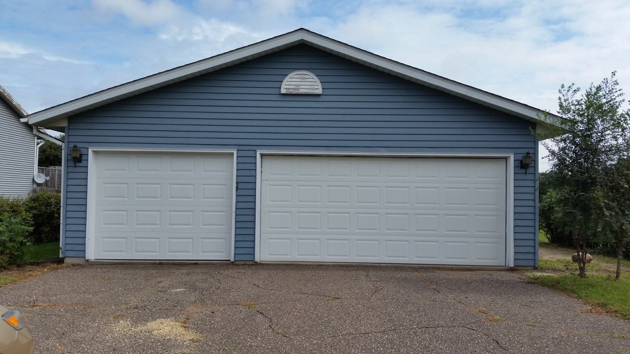 3835 64th St E - Photo 2 of 11