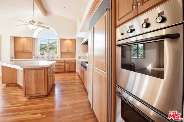 27139 Sea Vista Dr - Photo 3 of 37