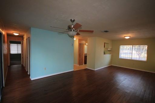 623 SW 3rd St - Photo 2 of 4