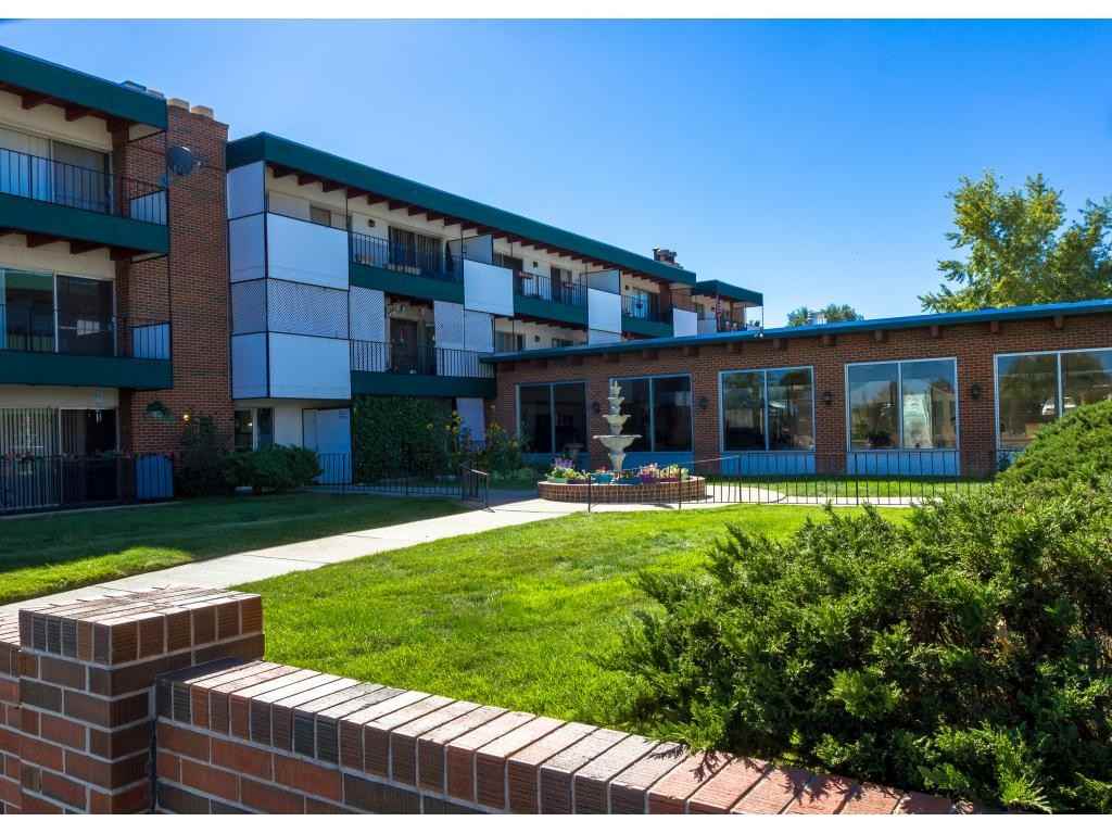 Fountain Terrace - Photo 3 of 19