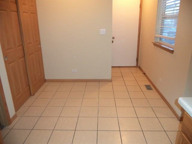 808 Rose Ln - Photo 3 of 13