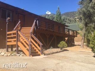 2805 Arctic Dr - Photo 3 of 35