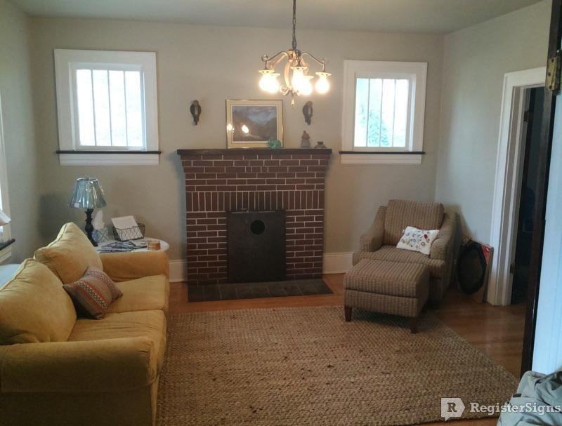 1244 Hamilton Terrace SE - Photo 3 of 6