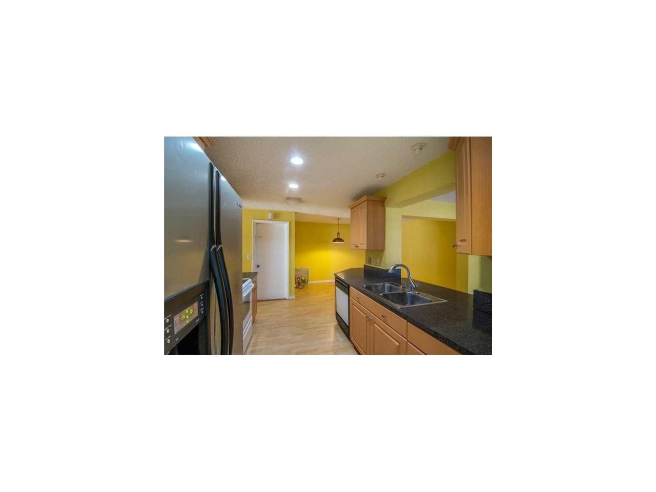 8100 NW 105th Ave - Photo 2 of 7