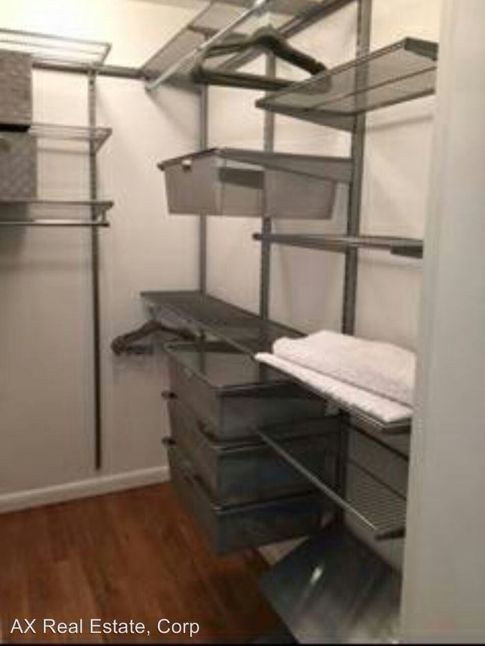 510 N Barry Ave - Photo 2 of 3
