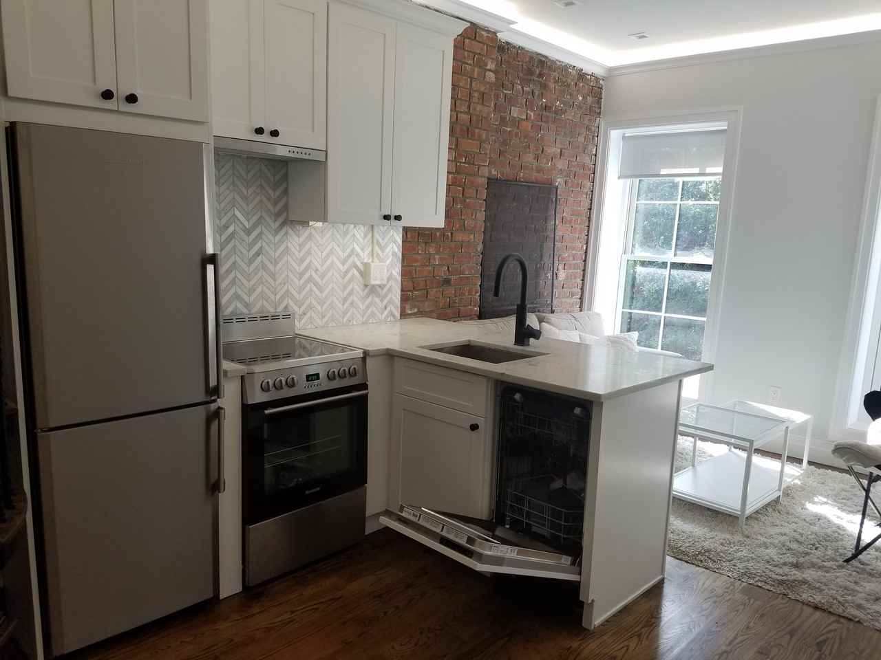 43 Cornelia Street #3A - Photo 2 of 9