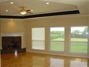 2709 Paradise Ct - Photo 2 of 19