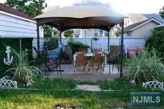 105 Trimble Ave - Photo 3 of 18