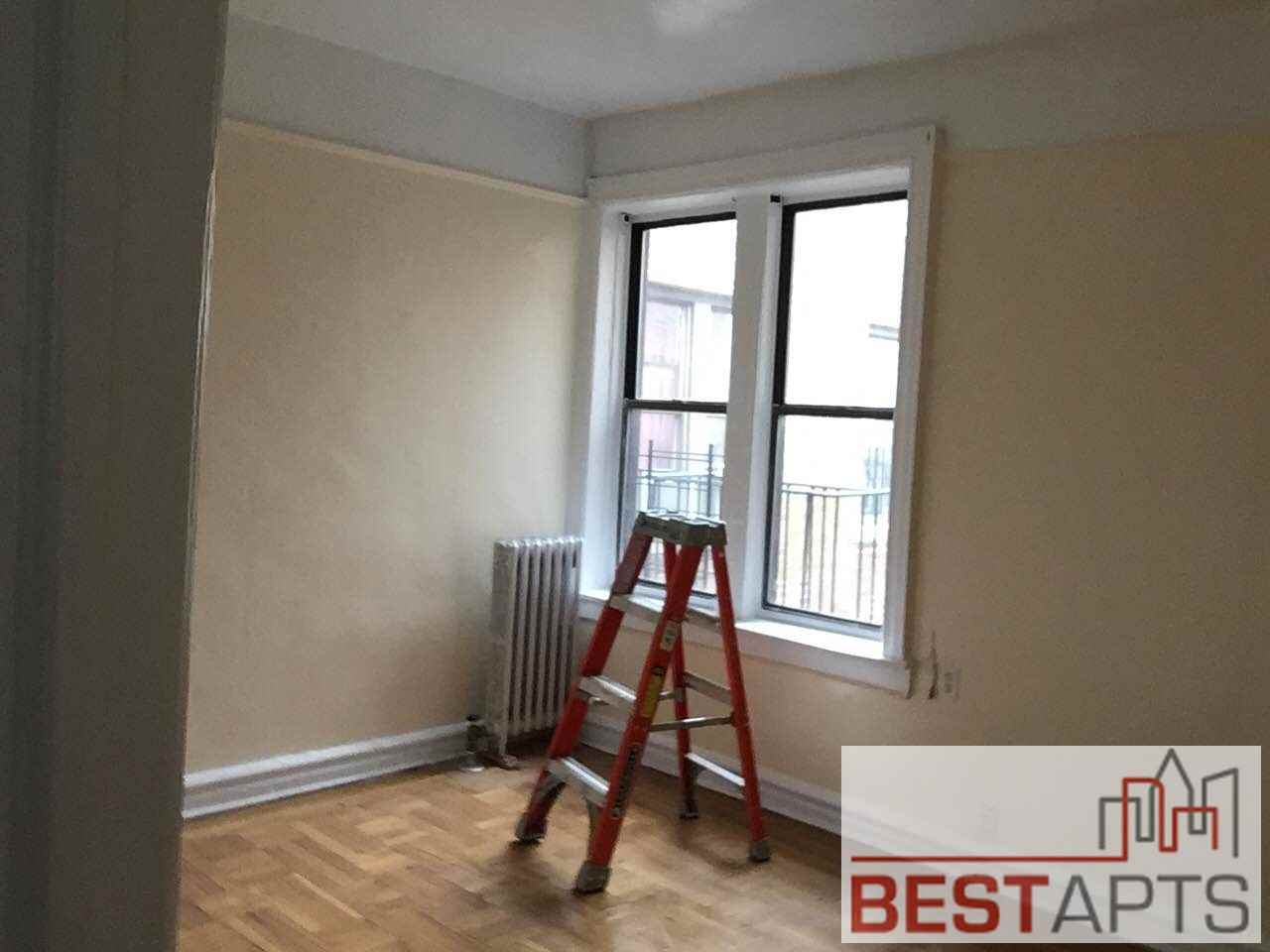 Seaman Ave & Cumming St #US