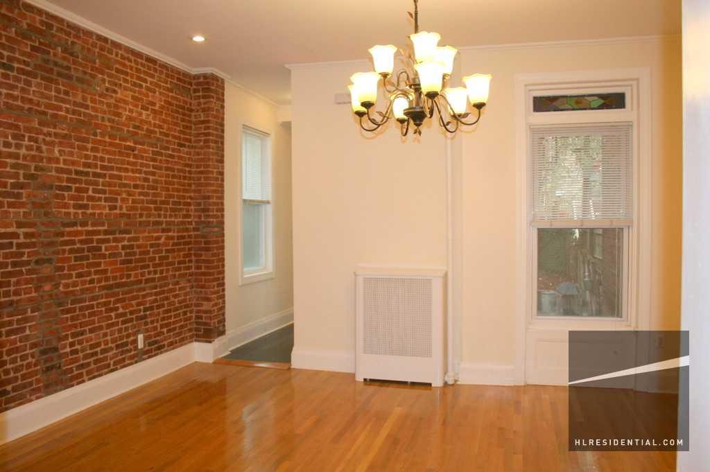 696-752 Union St 1 - Photo 3 of 9