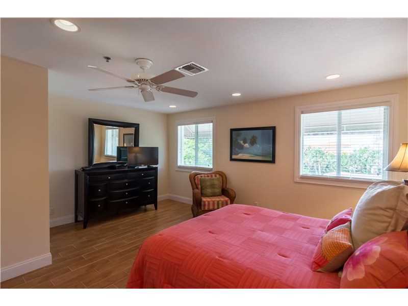 4216 Sea Grape Drive - Photo 3 of 10