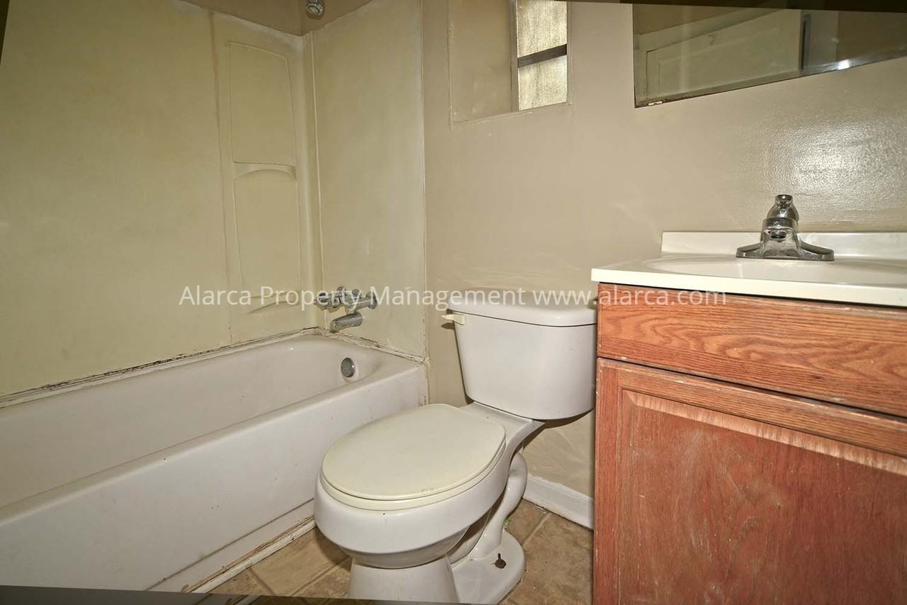 2120 B Ave - Photo 2 of 10