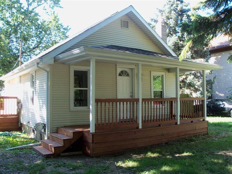 112 Marion St - Photo 2 of 9