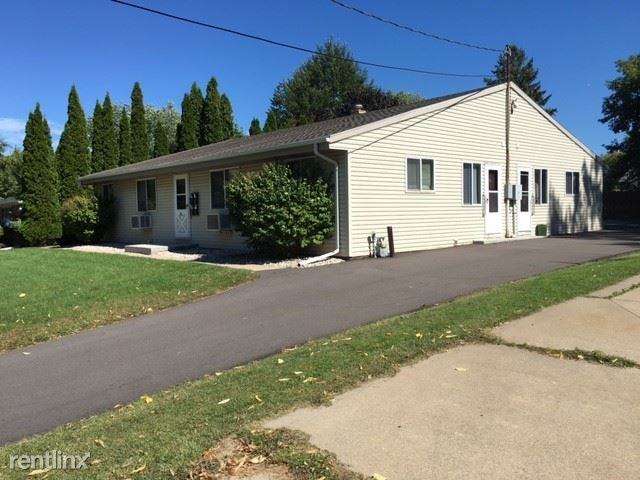 141 S Locust St - Photo 2 of 3