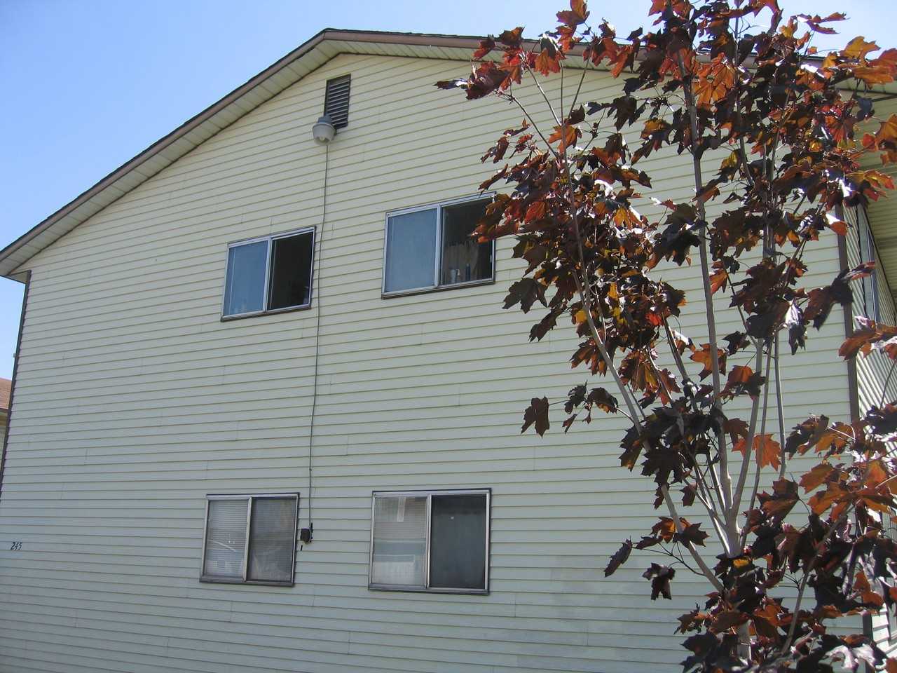 237 Montgomery Street West #2 - Photo 2 of 22