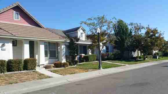 1947 Acari Ave - Photo 2 of 11