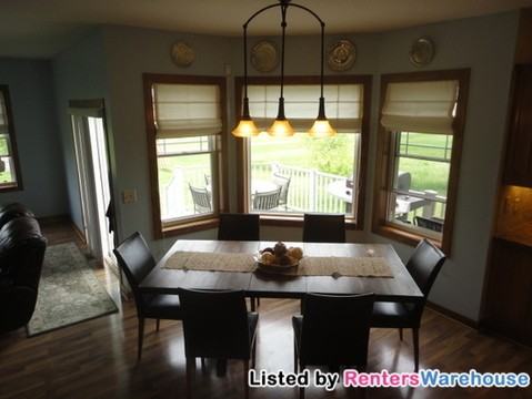 6712 Lakeview Cir - Photo 3 of 15