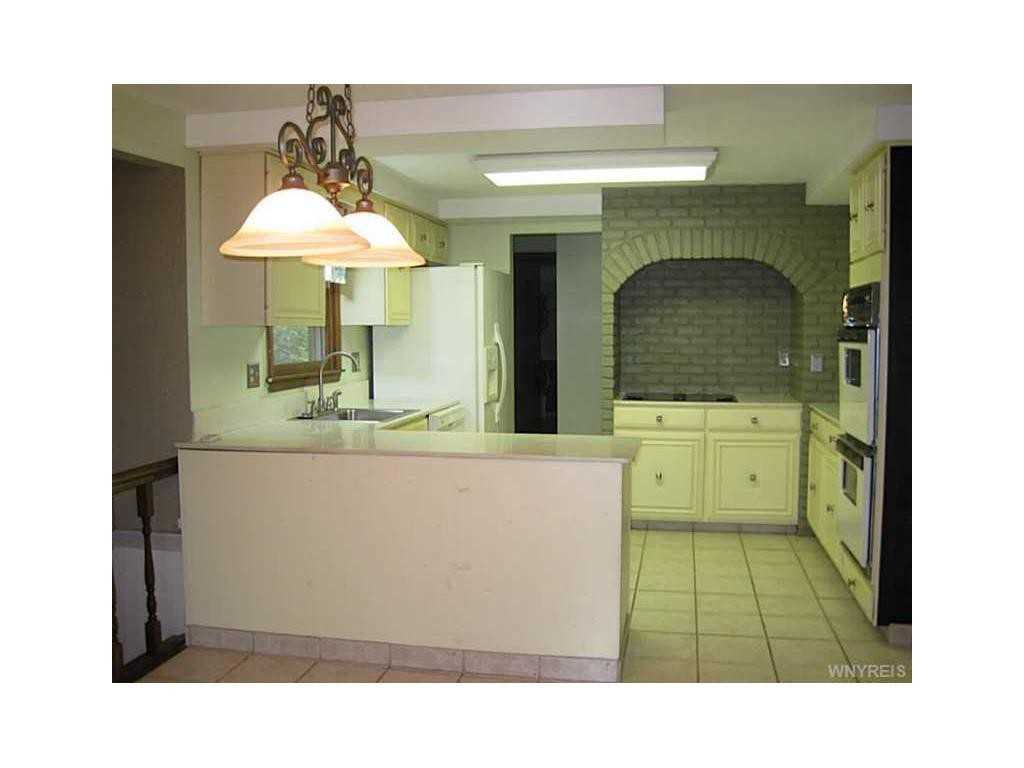 68 Briar Hill Rd - Photo 3 of 21