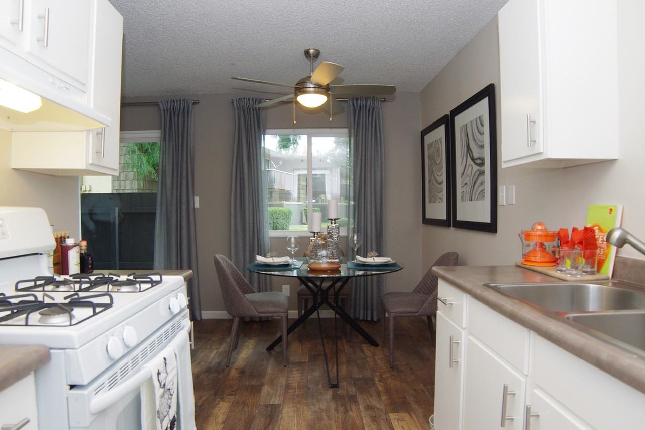 Mosaic Apartment Homes - Photo 3 of 8