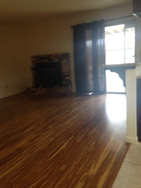 1860 Burgundy Dr - Photo 3 of 5