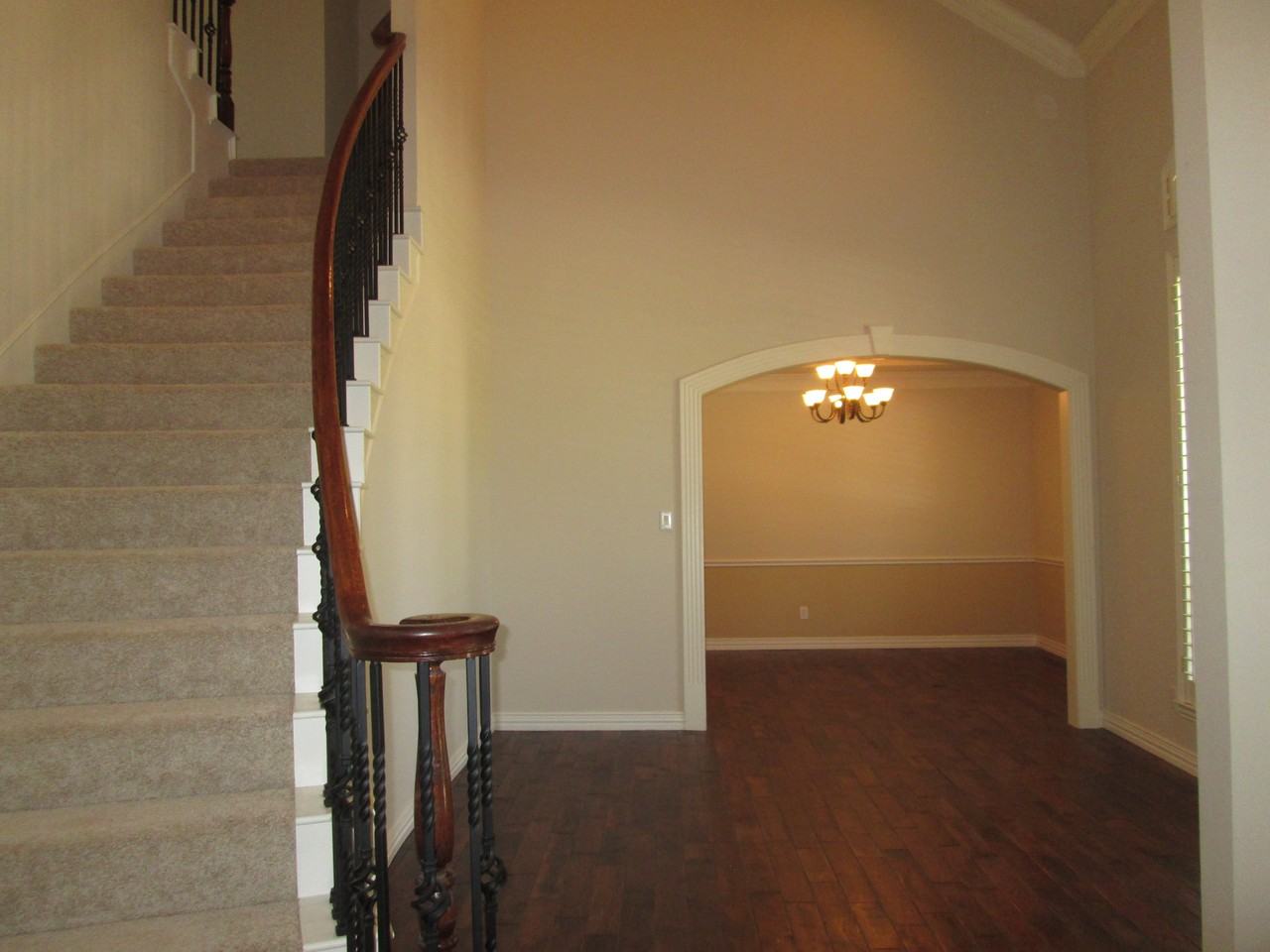 1207 Granbury Dr - Photo 3 of 22