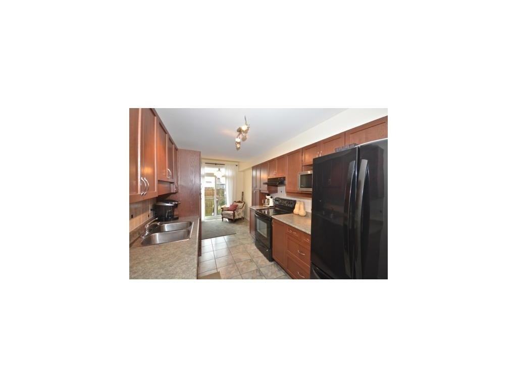 287 Applecross Crescent - Photo 2 of 10
