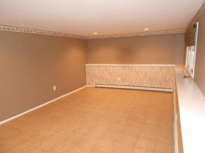 2040 Newbridge Rd - Photo 3 of 9