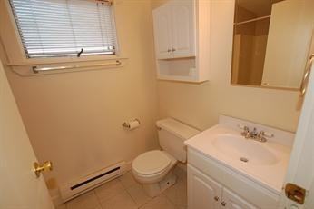 15 Pleasant St - Photo 2 of 4