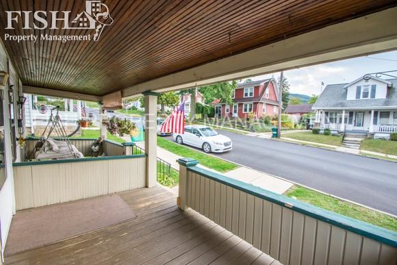 471 Percy St - Photo 2 of 20