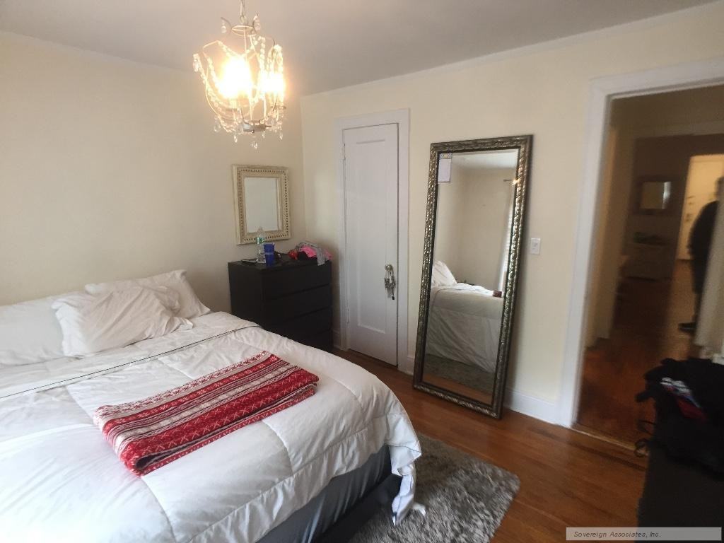 21 Fifth Ave #64