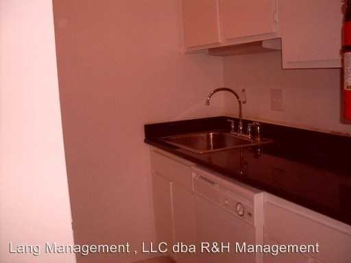 1420 Hawthorne - Photo 3 of 6