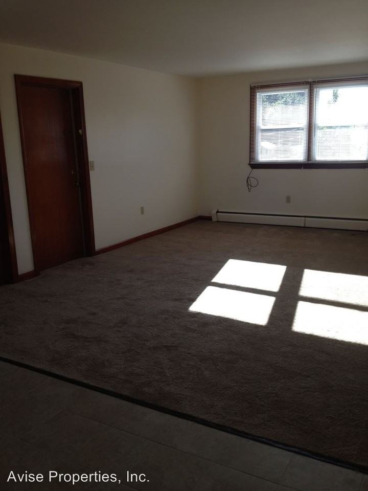 Charles & Cross Streets - Photo 3 of 5